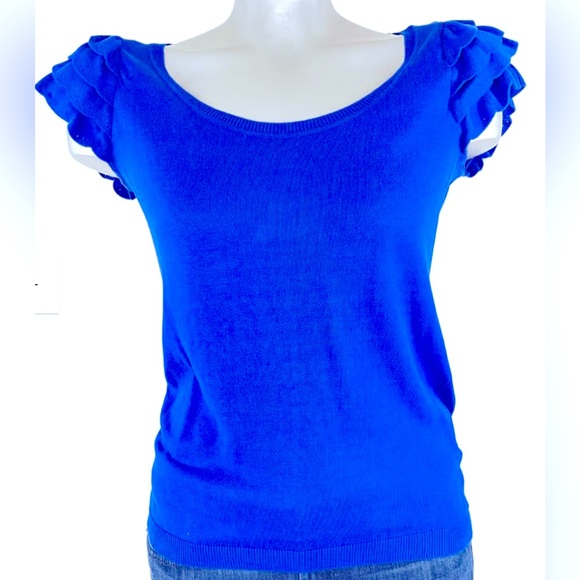 RED Valentino Tops - RED VALENTINO
Knit Scalloped Ruffle Short Sleeve Top